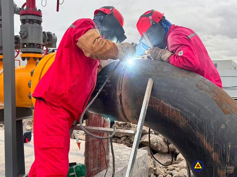 49舟山安装300放空管线，500工艺管线焊接